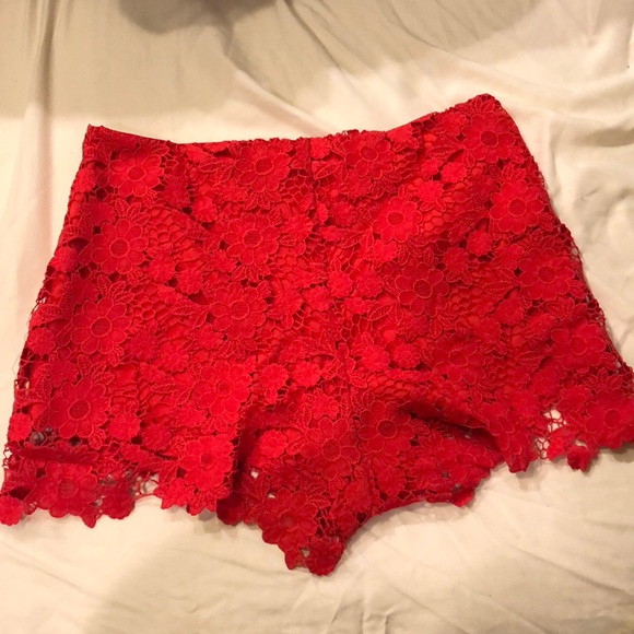 Lace shorts - Picture 2 of 2